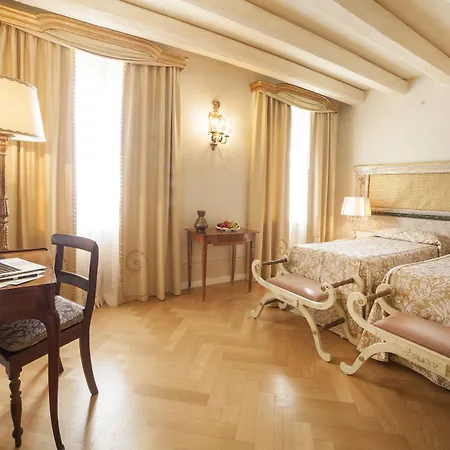 Гостьовий будинок Relais Fra' Lorenzo Верона
