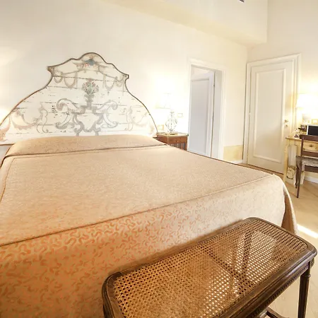 Гостьовий будинок Relais Fra' Lorenzo Верона