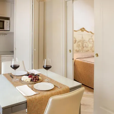 Relais Fra' Lorenzo Гостьовий будинок Верона