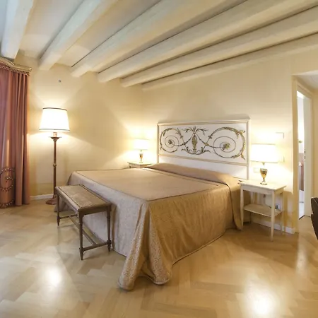 Relais Fra' Lorenzo 5*