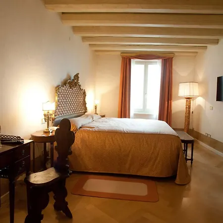 Relais Fra' Lorenzo Верона