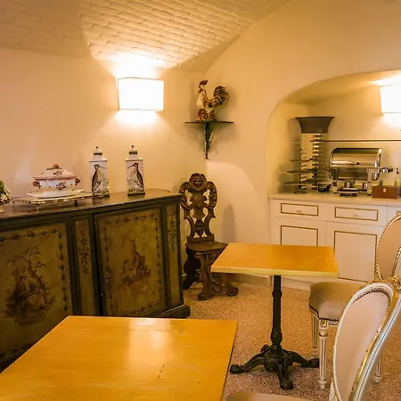 Гостьовий будинок Relais Fra' Lorenzo 5*