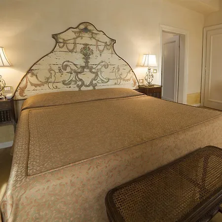 Гостьовий будинок Relais Fra' Lorenzo 5*